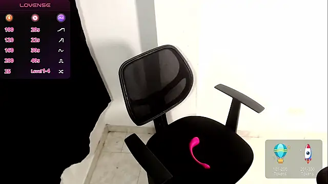 Snapshot of vanne_summer_ chatting on 02-22-26, 11:14 vanne summer online show from 02-22-26, 11:14