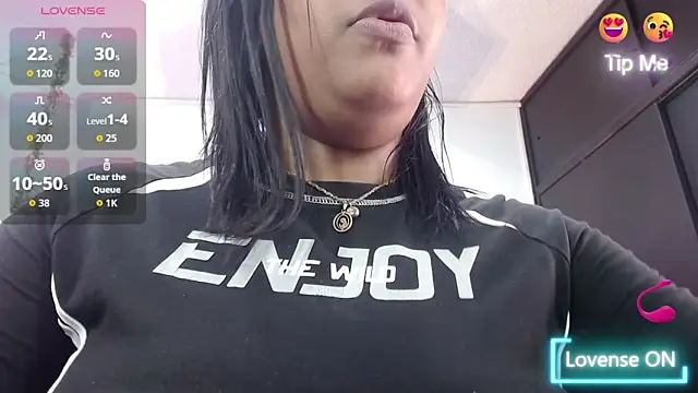 ozuna sex online show from 10-21-25, 08:20