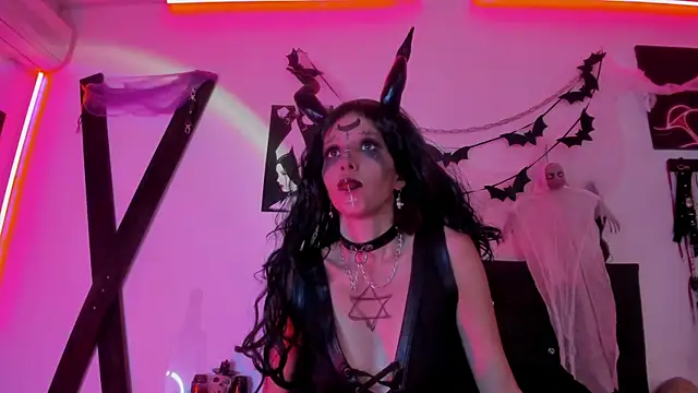 Little Naughtty online show from 10-30-25, 01:34