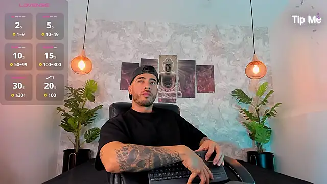 Nate franco online show from 10-29-25, 04:04