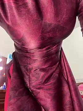    Erin    online show from 07-18-26, 03:22