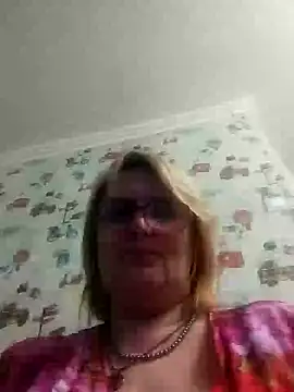 Forest-Lady online show from 02-16-25, 06:43