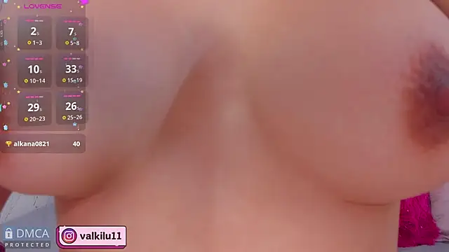 Snapshot of valkilu11 chatting on 11-22-25, 01:37 valkilu11 online show from 11-22-25, 01:37