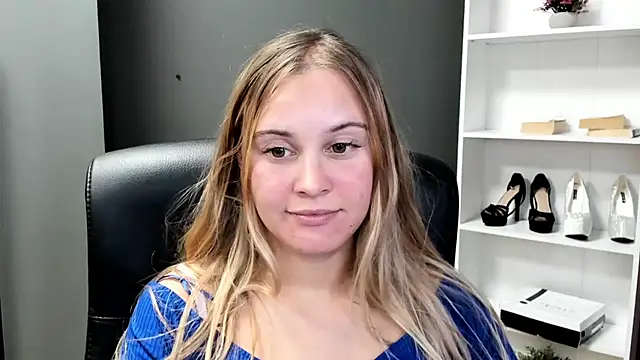 kitty valeria online show from 07-22-26, 02:20