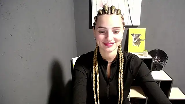 Snapshot of lady_olivia_ chatting on 10-10-25, 01:32 lady olivia  online show from 10-10-25, 01:32