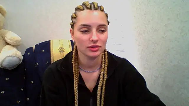 Snapshot of lady_olivia_ chatting on 10-11-25, 02:15 lady olivia  online show from 10-11-25, 02:15