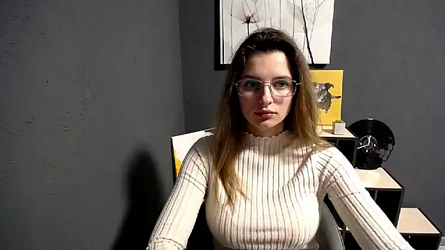 lady olivia  online show from 12-16-25, 05:07