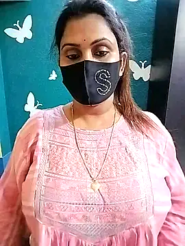 Snapshot of Riya_Sexy_Baby chatting on 03-02-25, 02:32 Riya Sexy Baby online show from 03-02-25, 02:32