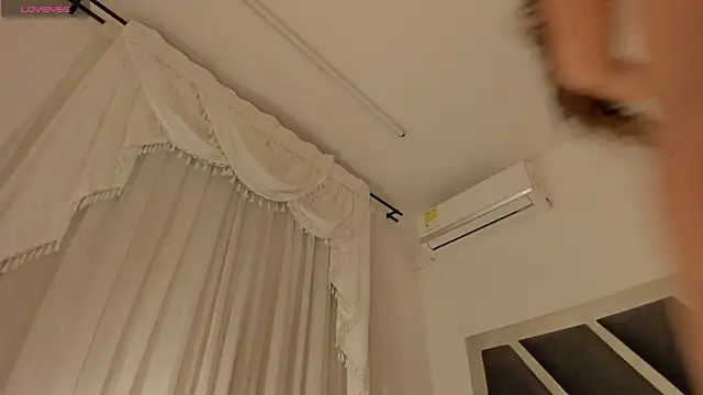 Samanntha Rose online show from 02-12-26, 01:17