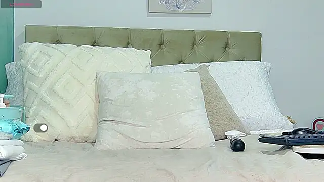 Snapshot of yanella_fire chatting on 05-15-26, 11:56 yanella fire online show from 05-15-26, 11:56