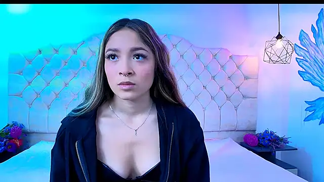 Victoria Adams14 online show from 02-15-25, 12:11