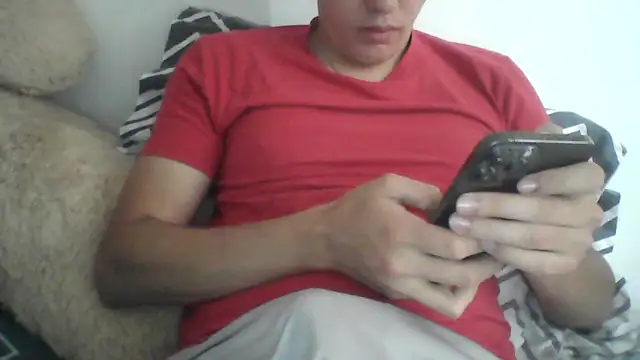 Snapshot of Estebitan_vm chatting on 11-10-25, 02:27 Estebitan vm online show from 11-10-25, 02:27