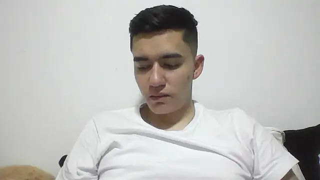 Snapshot of Estebitan_vm chatting on 12-03-25, 04:09 Estebitan vm online show from 12-03-25, 04:09