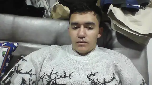 Snapshot of Estebitan_vm chatting on 12-22-25, 05:15 Estebitan vm online show from 12-22-25, 05:15