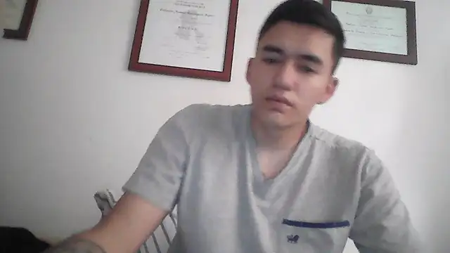 Snapshot of Estebitan_vm chatting on 01-12-26, 01:38 Estebitan vm online show from 01-12-26, 01:38