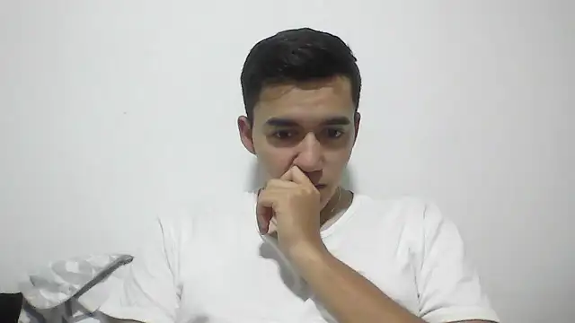 Snapshot of Estebitan_vm chatting on 01-17-26, 02:49 Estebitan vm online show from 01-17-26, 02:49