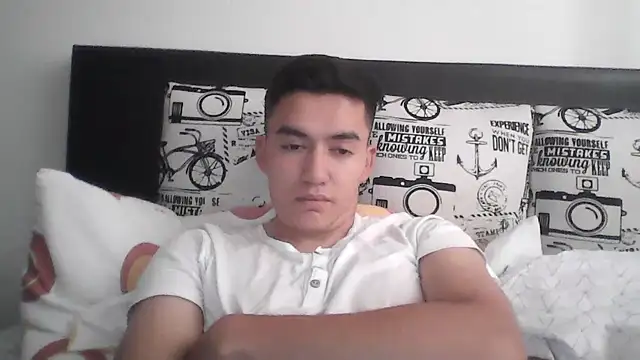 Snapshot of Estebitan_vm chatting on 02-01-26, 08:07 Estebitan vm online show from 02-01-26, 08:07