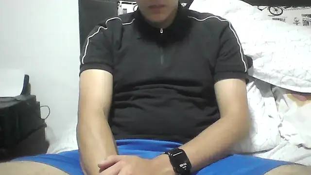 Snapshot of Estebitan_vm chatting on 02-14-26, 03:47 Estebitan vm online show from 02-14-26, 03:47