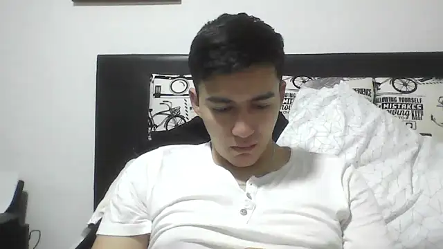 Snapshot of Estebitan_vm chatting on 02-15-26, 05:37 Estebitan vm online show from 02-15-26, 05:37