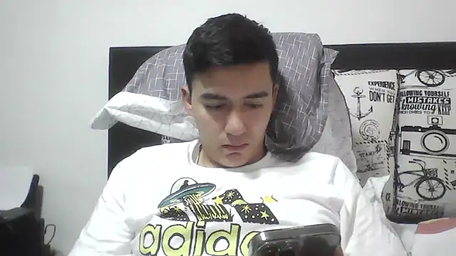 Snapshot of Estebitan_vm chatting on 02-15-26, 10:17 Estebitan vm online show from 02-15-26, 10:17