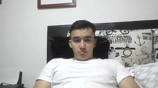 Snapshot of Estebitan_vm chatting on 02-26-26, 03:05 Estebitan vm online show from 02-26-26, 03:05