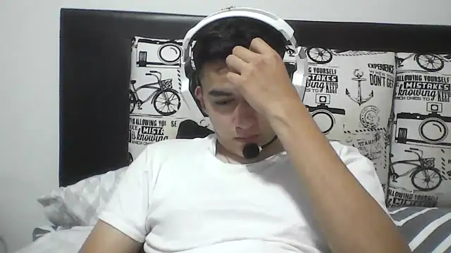 Snapshot of Estebitan_vm chatting on 03-01-26, 03:19 Estebitan vm online show from 03-01-26, 03:19