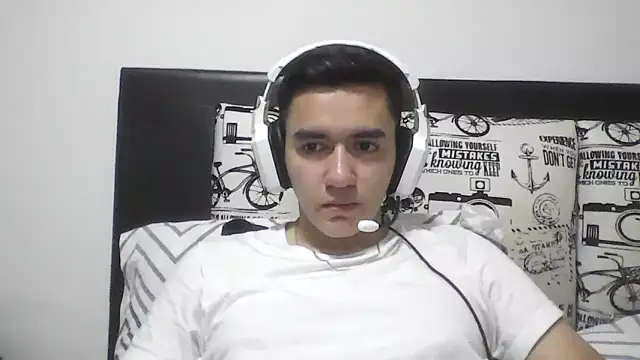 Snapshot of Estebitan_vm chatting on 03-09-26, 03:54 Estebitan vm online show from 03-09-26, 03:54