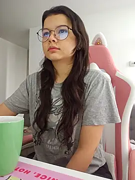 azumiichan online show from 10-25-25, 01:51