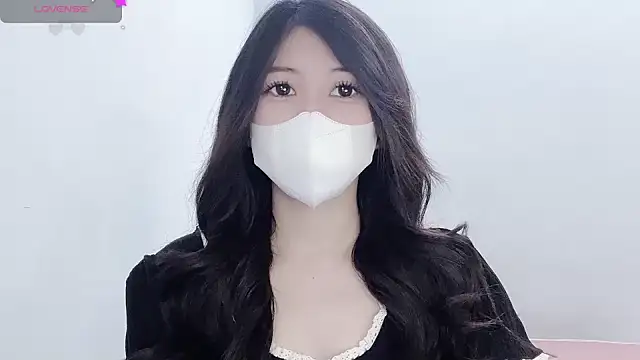 tanhxiu online show from 10-25-25, 02:02