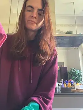 Debby 89 online show from 04-28-26, 09:25