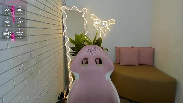 Snapshot of Chiara_tay chatting on 02-05-25, 07:20 Chiara tay online show from 02-05-25, 07:20