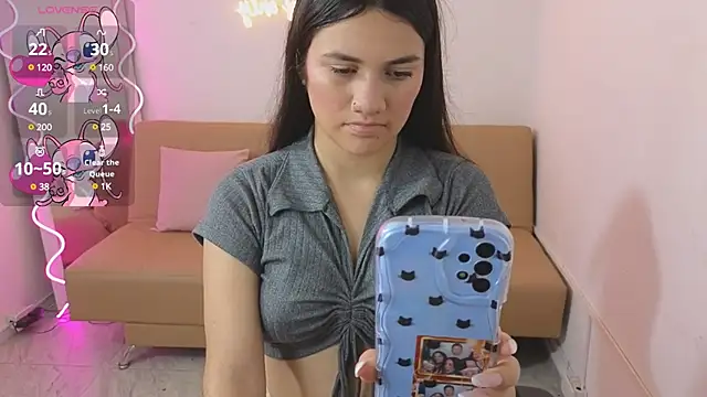 Snapshot of Chiara_tay chatting on 03-07-25, 03:40 Chiara tay online show from 03-07-25, 03:40