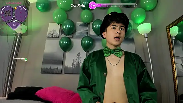 Snapshot of noah_and_rose chatting on 03-17-25, 07:48 noah and rose online show from 03-17-25, 07:48