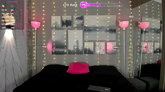 Snapshot of noah_and_rose chatting on 11-24-25, 07:35 noah and rose online show from 11-24-25, 07:35