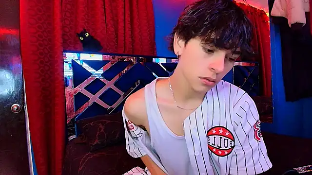 Luke Howland online show from 11-28-25, 12:35