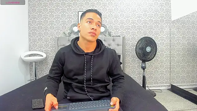 Bryson Collins  online show from 10-07-25, 11:13