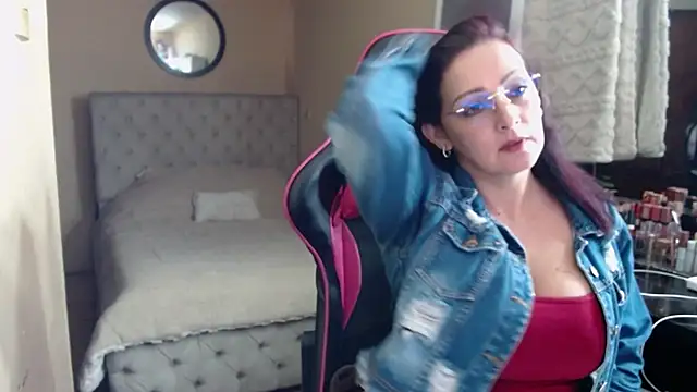 Carol Scottt online show from 07-29-26, 03:10