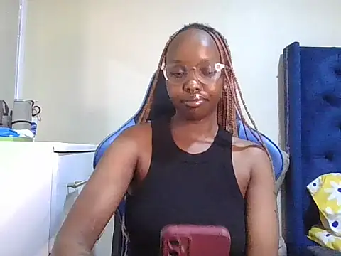 Snapshot of sexxygoldy chatting on 12-19-25, 04:41 sexxygoldy online show from 12-19-25, 04:41