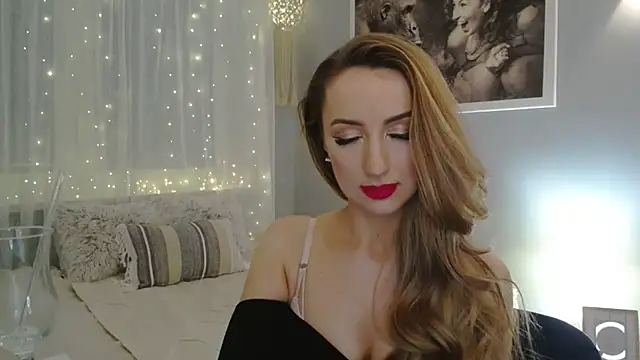 Snapshot of JulietteDiamond chatting on 01-26-25, 12:26 JulietteDiamond online show from 01-26-25, 12:26