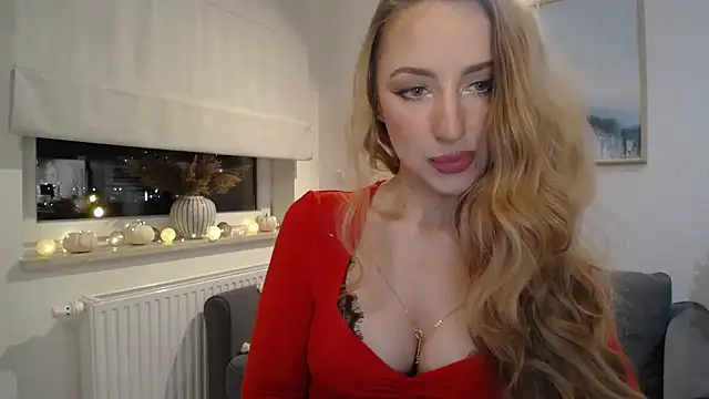 Snapshot of JulietteDiamond chatting on 11-20-25, 04:29 JulietteDiamond online show from 11-20-25, 04:29