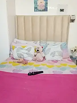 charmainexxx online show from 04-28-26, 04:01