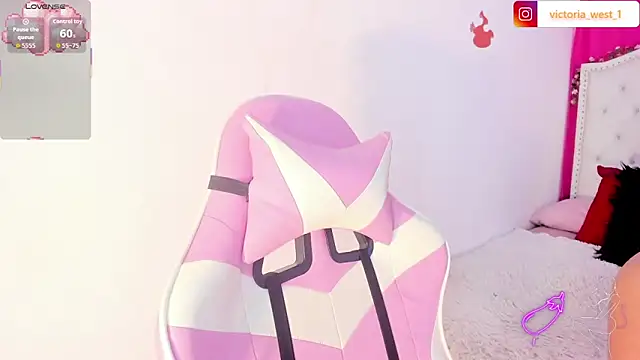 Victoria west online show from 09-27-25, 11:37