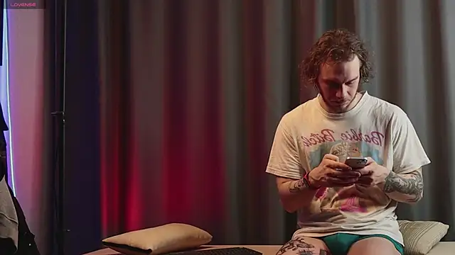 pleasure8869 online show from 01-27-25, 05:14