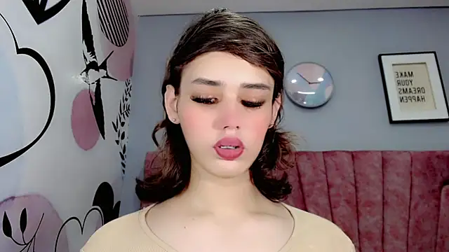 Snapshot of ValeriaAguilar chatting on 12-07-24, 02:24 ValeriaAguilar online show from 12-07-24, 02:24