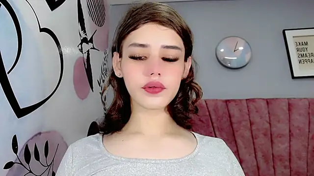 Snapshot of ValeriaAguilar chatting on 12-08-24, 03:13 ValeriaAguilar online show from 12-08-24, 03:13