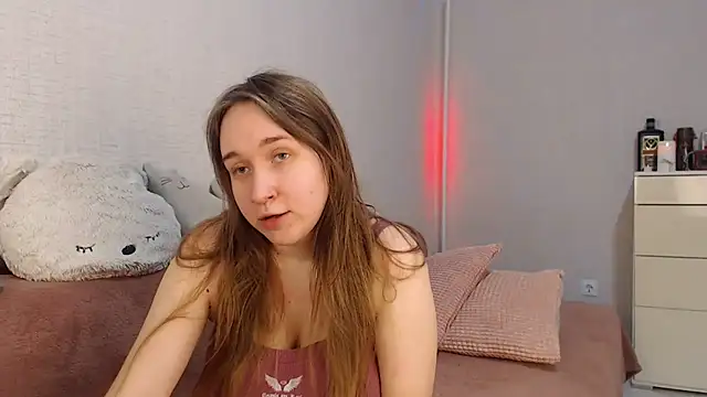 lovely hayley online show from 02-06-25, 09:28