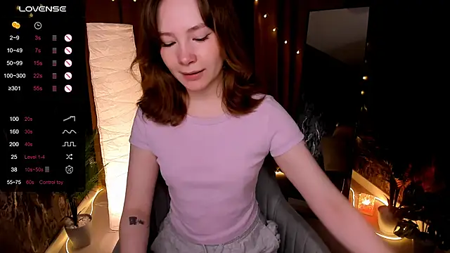 Snapshot of LanaBlu_ chatting on 10-09-25, 05:16 LanaBlu online show from 10-09-25, 05:16