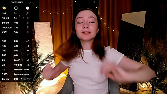 Snapshot of LanaBlu_ chatting on 11-28-25, 02:25 LanaBlu online show from 11-28-25, 02:25