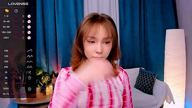 Snapshot of LanaBlu_ chatting on 02-08-26, 08:40 LanaBlu online show from 02-08-26, 08:40