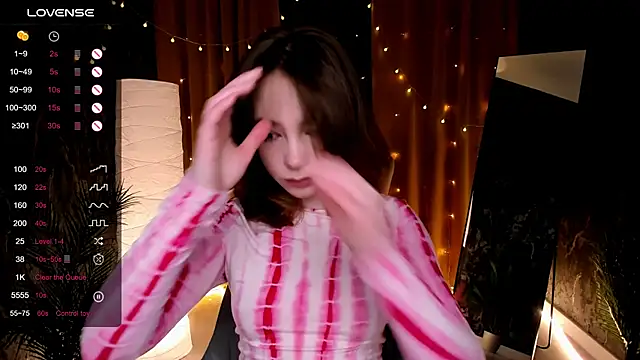 Snapshot of LanaBlu_ chatting on 02-13-26, 06:20 LanaBlu online show from 02-13-26, 06:20